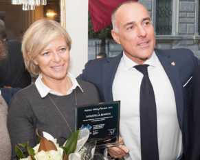 A destra nella foto rispetto a Donatella Bianchi, Roberto Bolelli e Edoardo Nattelli, rispettivamente Presidente e Segretario di Trieste Sommersa Diving. A sinistra Alessandro Damico, vicepresidente