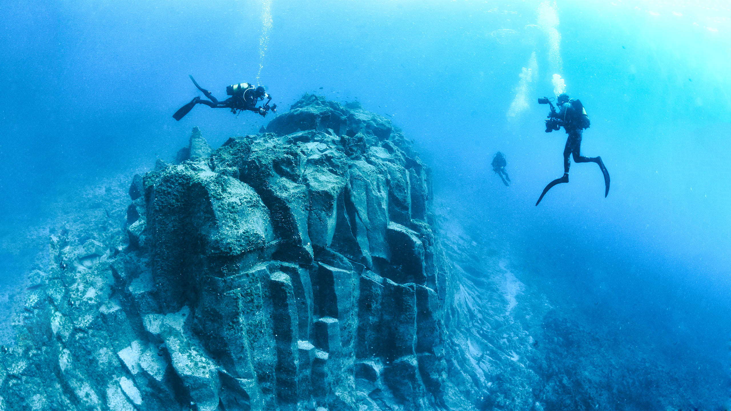 L'Isola dei guardiani di basalto